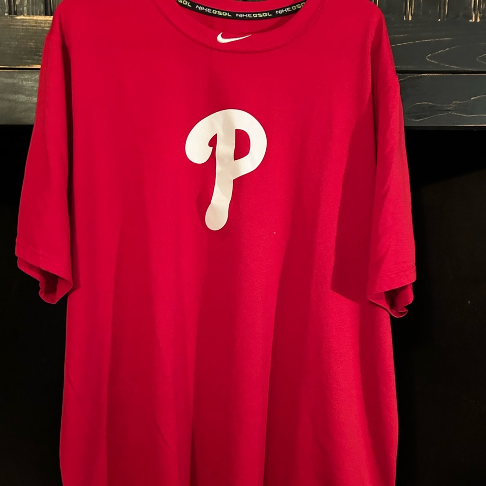 Phillies dri fit shirt new no tags xlg